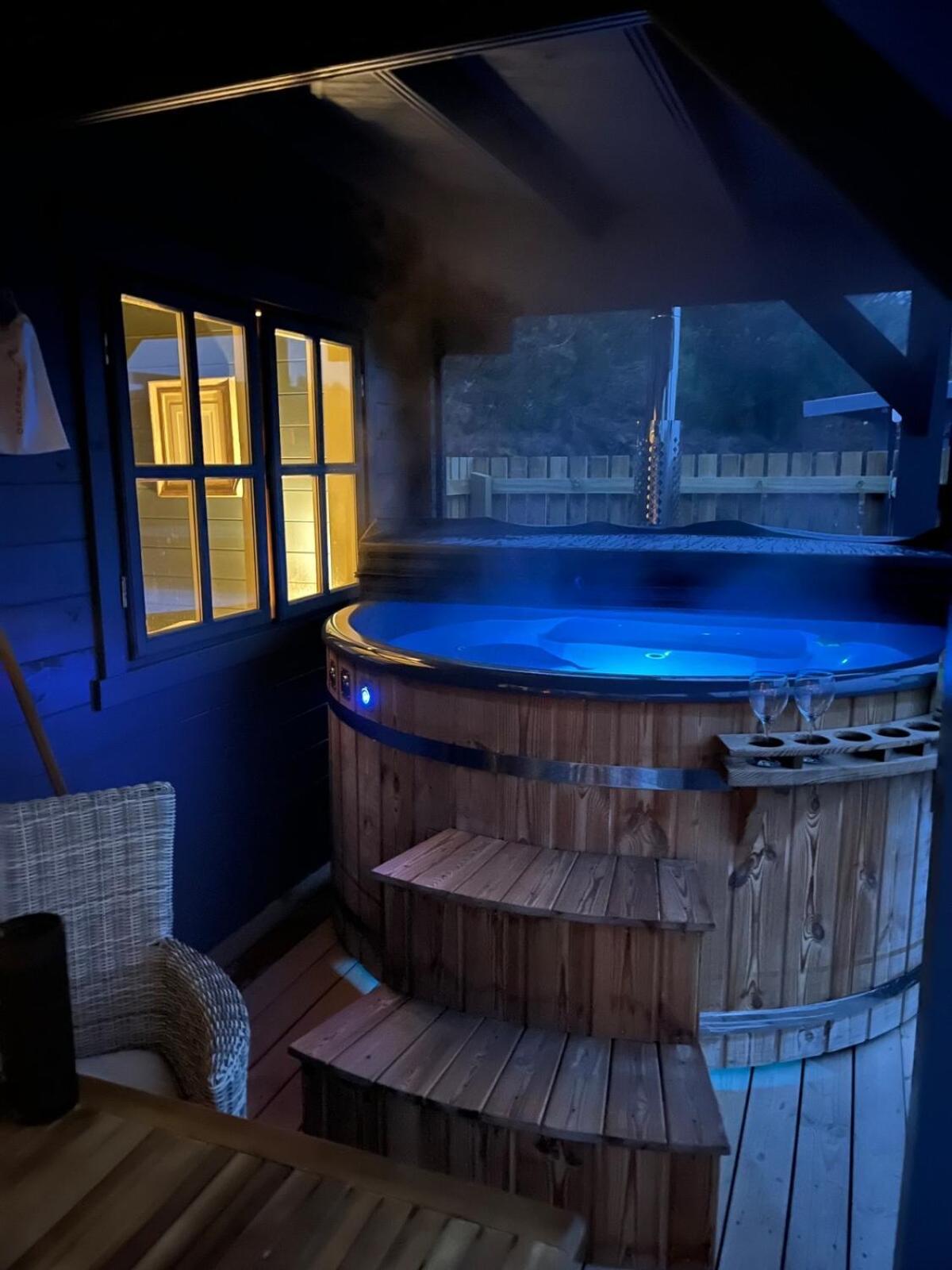 Retreat Hot Tub Highland Cabin Inverness Dış mekan fotoğraf